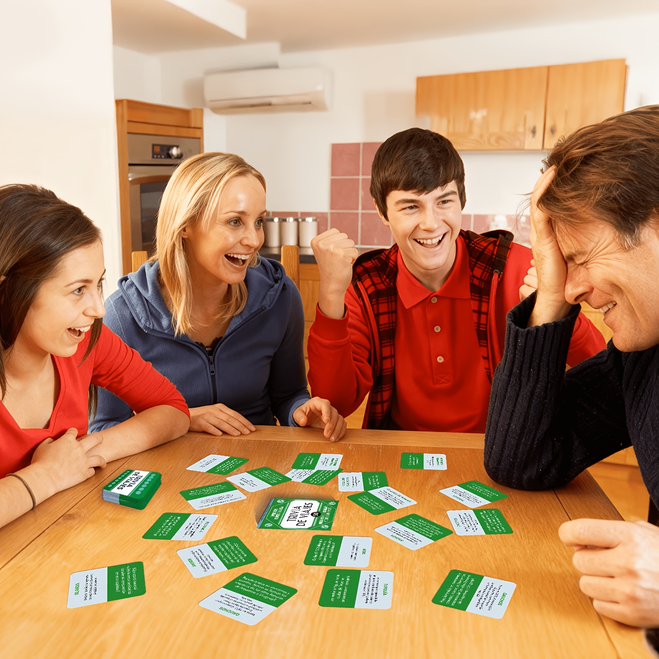 ミニサイズのスペイン旅行に関する知識カードゲーム 50問 地 - Party Games Quiz For Adults のレビューと価格