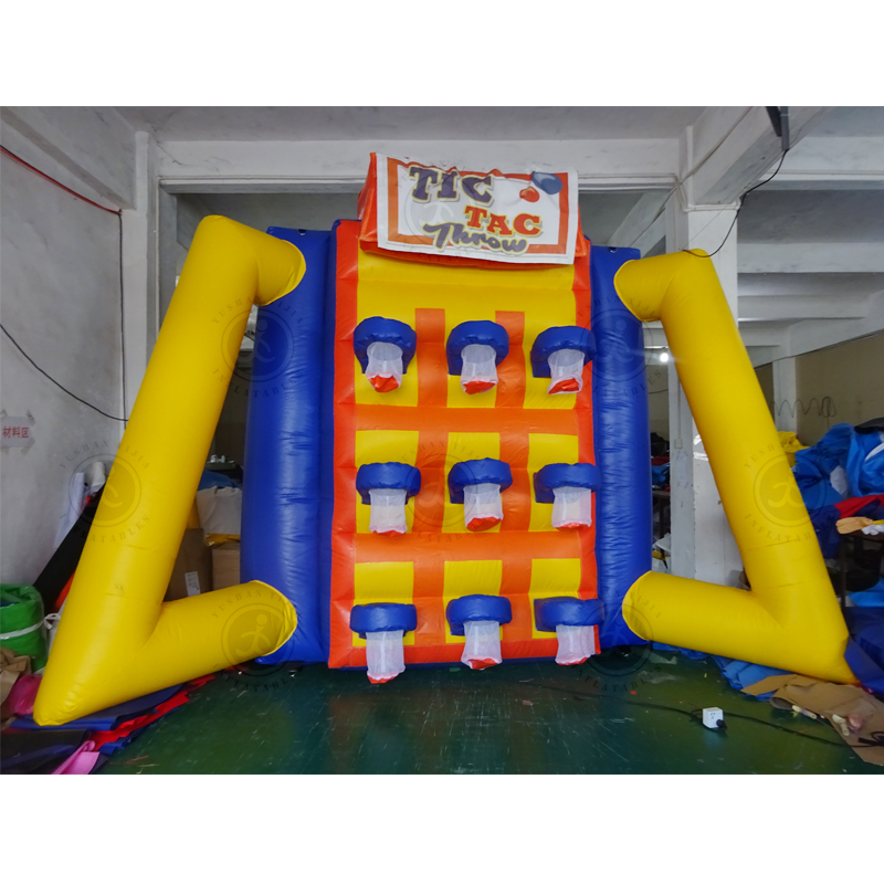 屋内外兼用巨大インフレータブル三目並べ＆コネクトフォー、PV - Giant Connect Four のレビューと価格