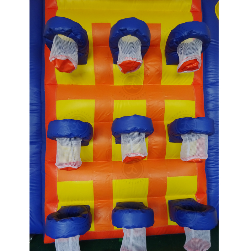 屋内外兼用巨大インフレータブル三目並べ＆コネクトフォー、PV - Giant Connect Four のレビューと価格